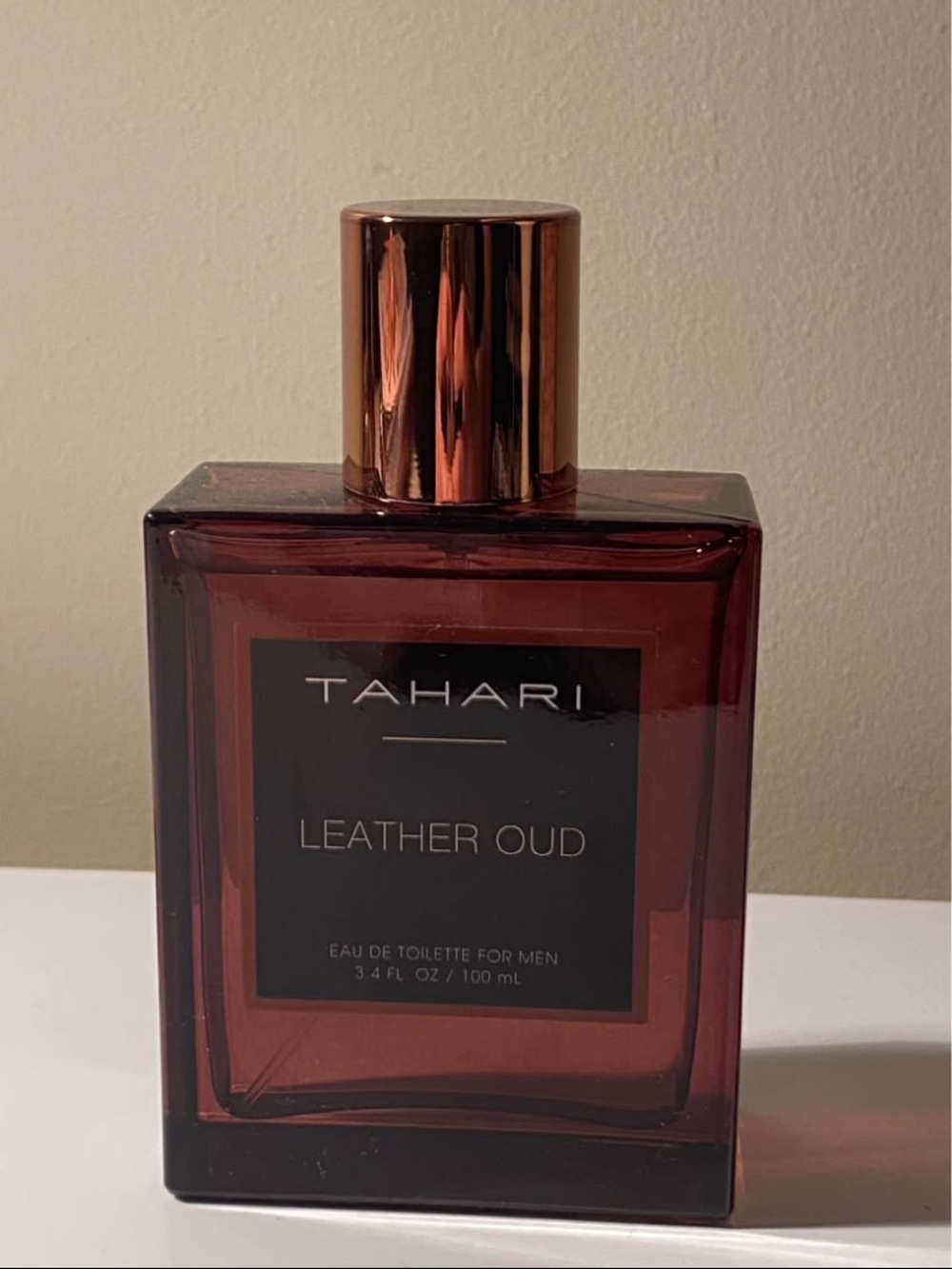 tahari leather oud cologne edt